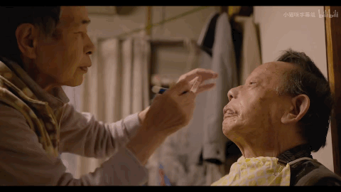 下嫁毀容男、喪子又殘疾、一家10口蝸居破房50年，她卻說無比幸福