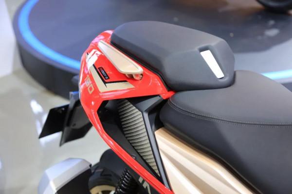 「2021中國摩博會」臺榮亮相2022款TR300T、新秀150運動踏板 「2021中國摩博會」臺榮亮相2022款TR300T、新秀150運動踏板