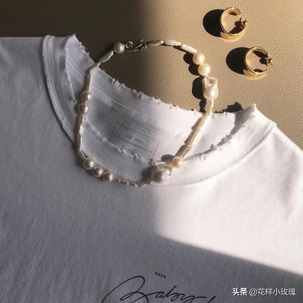 五六十歲不想有“大媽感”？看52歲的福岡佳子，優雅又減齡