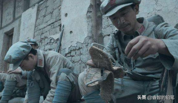 八路軍為何寧肯穿草鞋，也不穿繳獲的日本軍靴？有三個主要原因