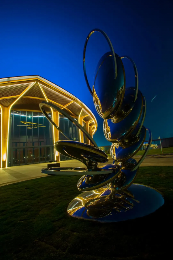 路邊的“展覽”！七件重量級城市雕塑上新，你會“偶遇”TA嗎？