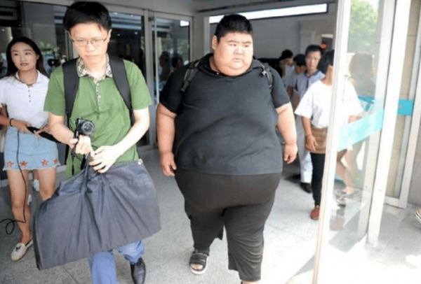 “山東第一胖”重668斤,為愛一年減重400斤,如今愛情事業雙豐收 “山東第一胖”重668斤,為愛一年減重400斤,如今愛情事業雙豐收