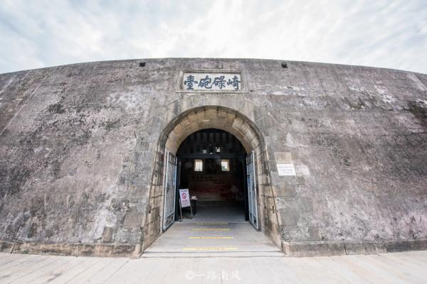 汕頭旅行發現奇特的環形城堡，城外還有護城河，已經一百多年