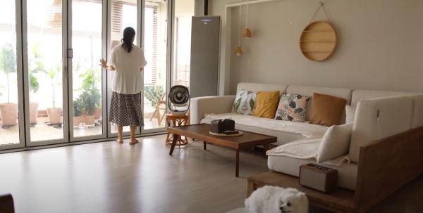 一人一狗，獨居生活有條有序，要是沒結婚，我也想過這樣的生活