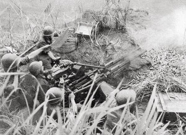 越戰中兩個兒子相繼犧牲，作為司令員的父親又把女婿送上戰場