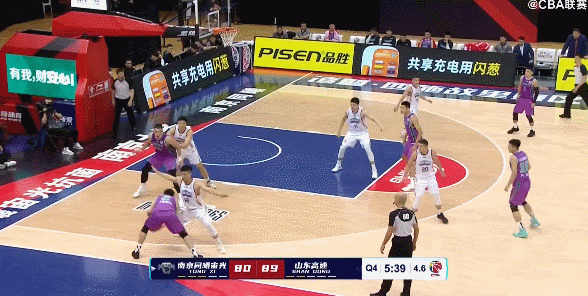 轉型成功後再度傷停!不愧是CBA格蘭特希爾啊 轉型成功後再度傷停!不愧是CBA格蘭特希爾啊