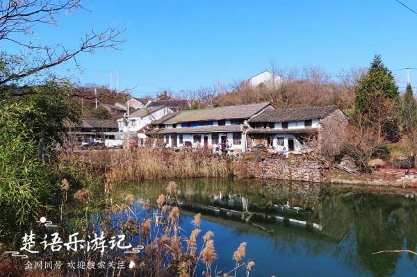 浙江四明山有一個飯店村,周邊風景美不勝收,村中竟有50多家飯店 浙江四明山有一個飯店村,周邊風景美不勝收,村中竟有50多家飯店