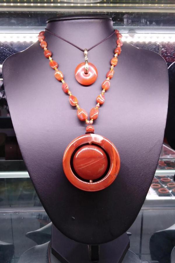 我愛南紅瑪瑙,我愛這中國紅 我愛南紅瑪瑙,我愛這中國紅