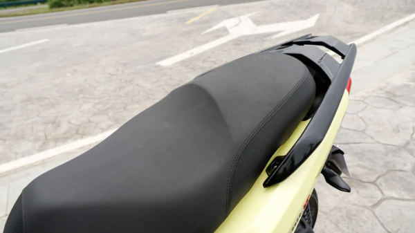 運動休閒踏板 傳承雷霆王水冷動力 1.88萬元光陽RacingX150靜態測評