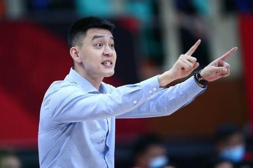 遼寧球迷最不能辜負的人就是楊鳴？17年不離不棄的堅守令人感動