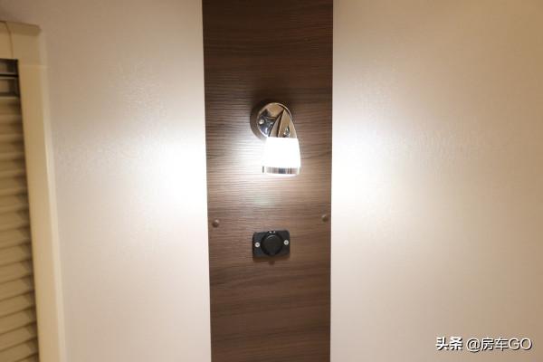 國六3.0T+8AT！C本可開超大空間房車，實拍亞特尊領ST