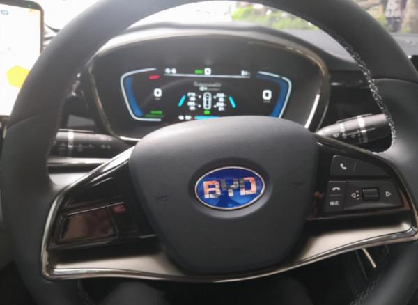 花22萬元買輛比亞迪E9，外觀不遜奧迪A6，續航朝特斯拉看齊