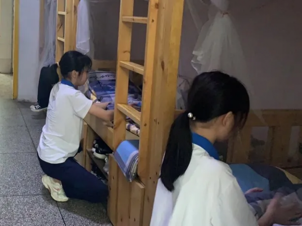 少年,在歷練中成長 少年,在歷練中成長