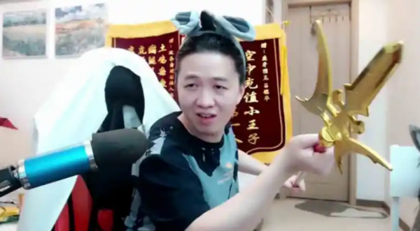 韓涵證明了自己！KPI杯爆冷晉級決賽，呂德華身處B組壓力大