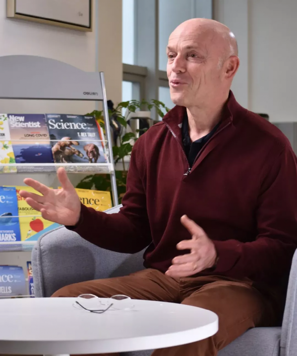 計算神經學大牛加盟復旦，曾在Nature、Science狂發數十篇論文