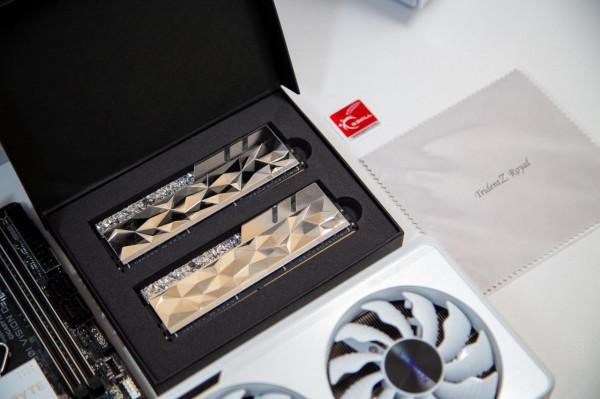 搭建一臺純白主題風格ITX:雙11實用ITX主機搭建分享 搭建一臺純白主題風格ITX:雙11實用ITX主機搭建分享