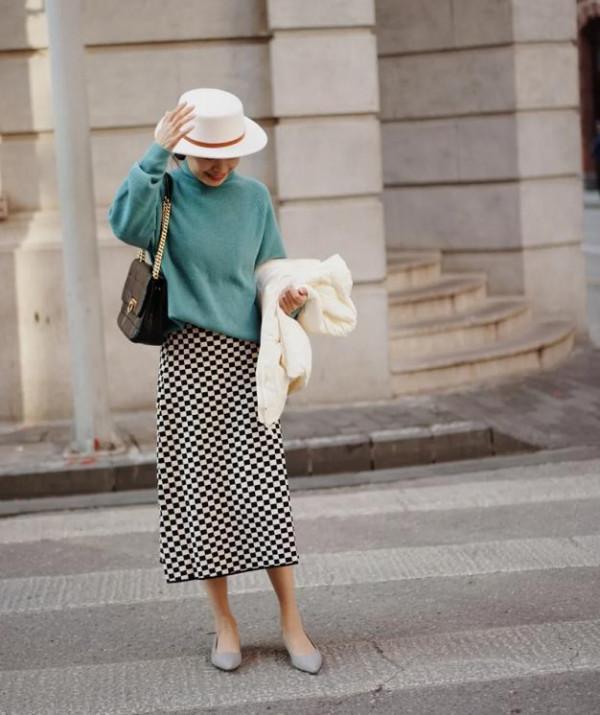 今年買衣服前，先考慮下這四種顏色，2022年即將流行