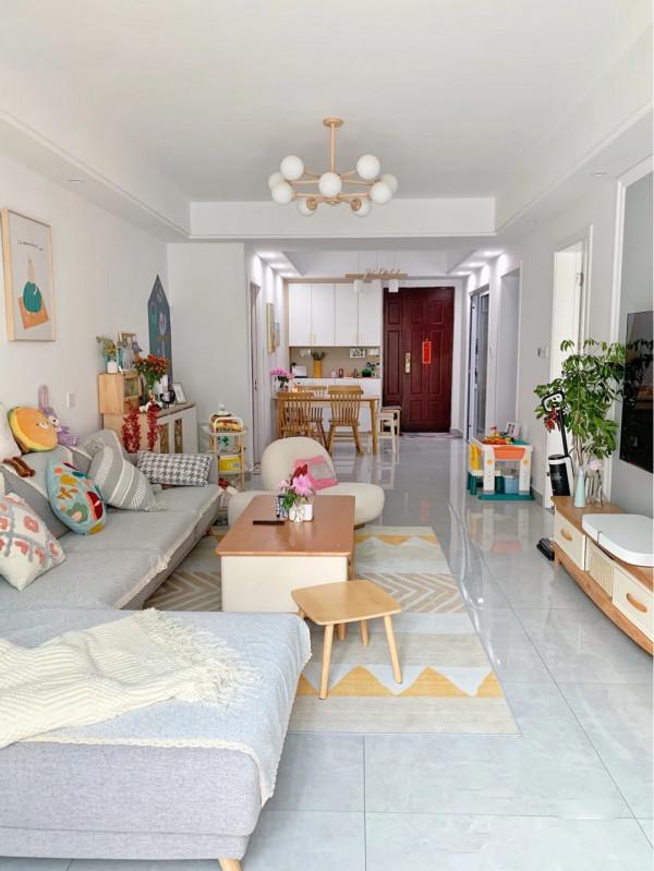 她家78平米，面積不大，卻很舒適溫馨，滿滿的煙火氣息，太喜歡了