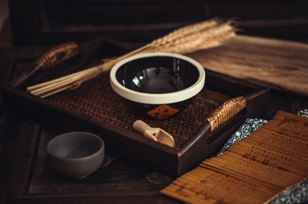 國內2大“憋屈”酒，都是貨真價實的純糧，卻沒“露臉的機會”