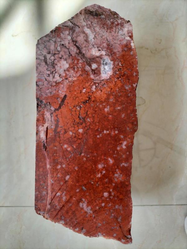 神奇的奇石（11）中秋節了，切一塊石頭看看彩頭