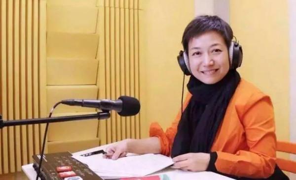 央視節目主持人：賀紅梅