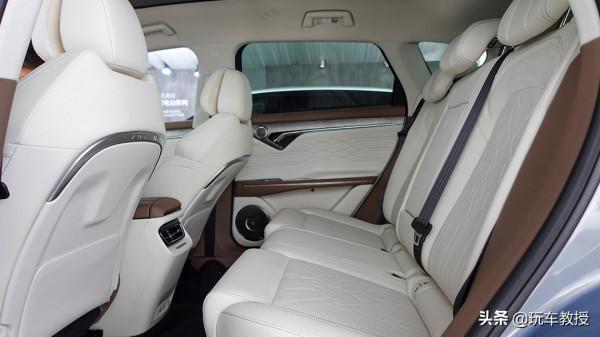 媲美超跑效能！場地試駕嵐圖FREE 還不止高效能那麼簡單？