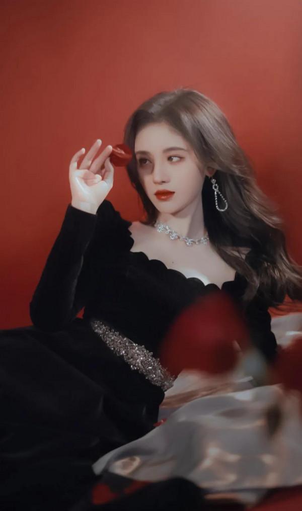 小個子怎麼穿搭?鞠婧禕教你穿出不一樣的freestyle 小個子怎麼穿搭?鞠婧禕教你穿出不一樣的freestyle