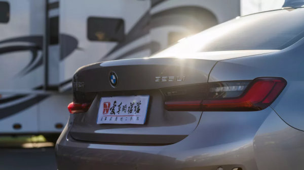 準新車況也能省10萬——二手寶馬325Li 首發版