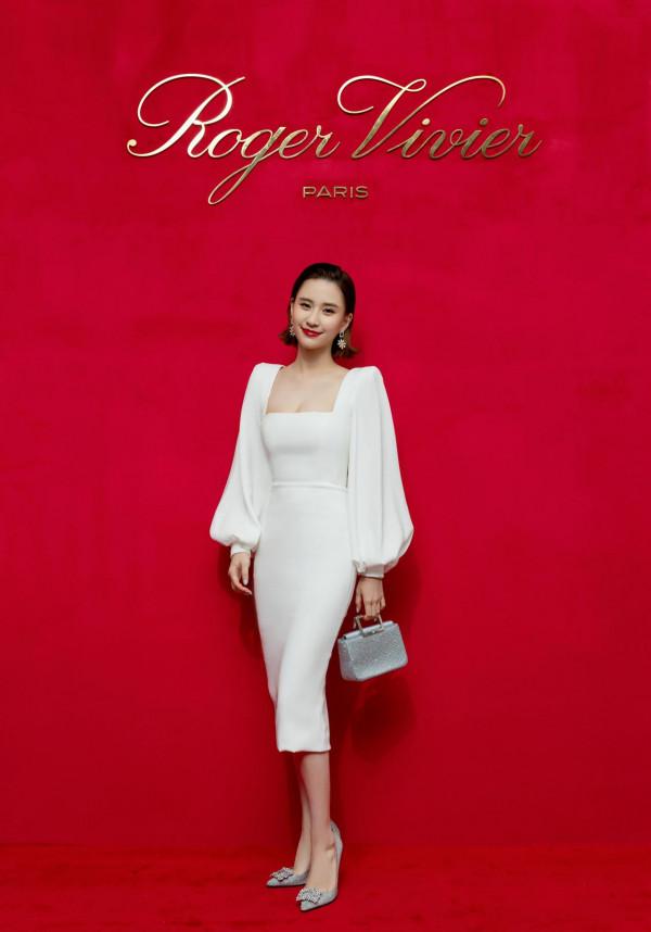 287號“女神”何超蓮