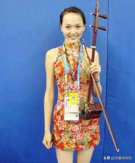 頻頻高調為辱華品牌站臺，唐嫣是缺錢被坑了，還是明知故犯？