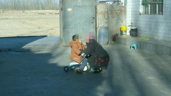 焦點丨銀川11歲男孩患罕見病，頭部增大、面部畸形