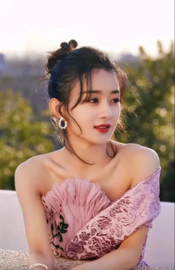 趙麗穎果然是天生麗質，美的無可挑剔