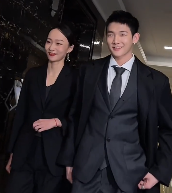 不帶貨不開小櫥窗，“貝勒爺”的清醒，扯下了多少網紅的遮羞布？