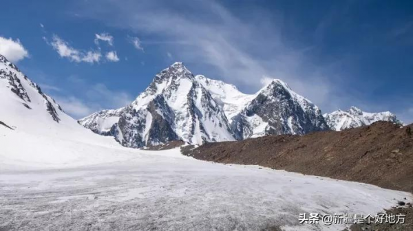 ​天山天池給您送冬景桌布啦~