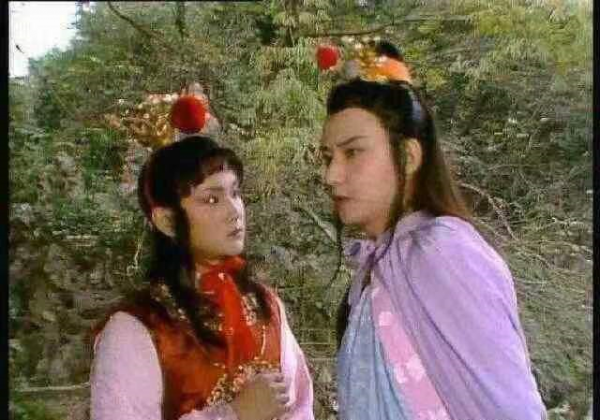 紅樓夢演員合拍電視劇！57歲賈寶玉滿頭白髮，61歲柳湘蓮帥氣依舊