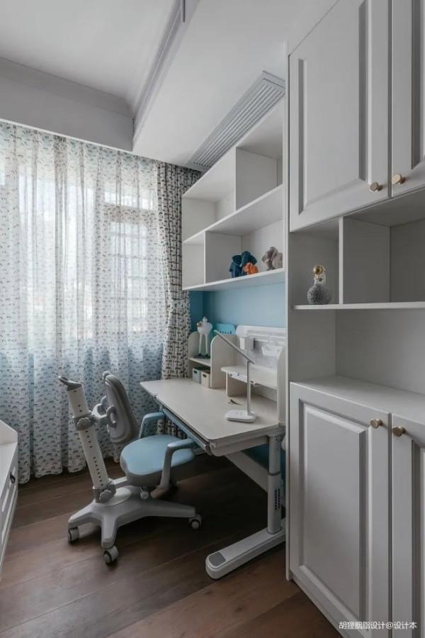 花130裝修148㎡四居室：老房優雅重生，玄關客廳餐廳大融合