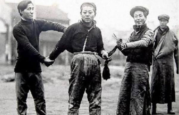 清朝男人真實的髮型是什麼?別被清宮劇騙了 清朝男人真實的髮型是什麼?別被清宮劇騙了