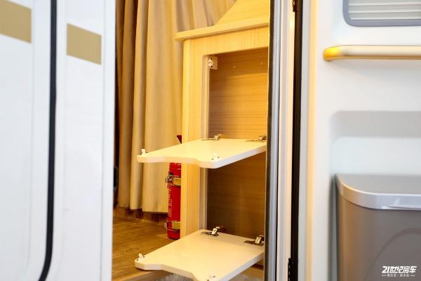 福特新全順底盤打造，不懼限高，自由出行！實拍卓美亞卓越X3房車