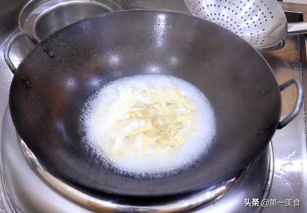 乾燥寒冷的冬天，5道熱乎乎的燉菜吃起來，潤燥驅寒，常吃少上火