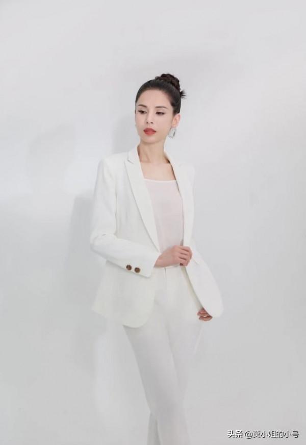 年齡超過35歲，至今未婚的10位大齡女星，各有各的辛酸故事