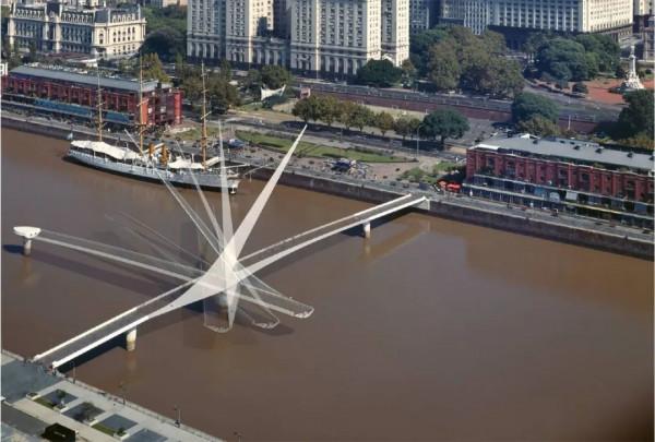 聖地亞哥-卡拉特拉瓦(Santiago Calatrava) 聖地亞哥-卡拉特拉瓦(Santiago Calatrava)