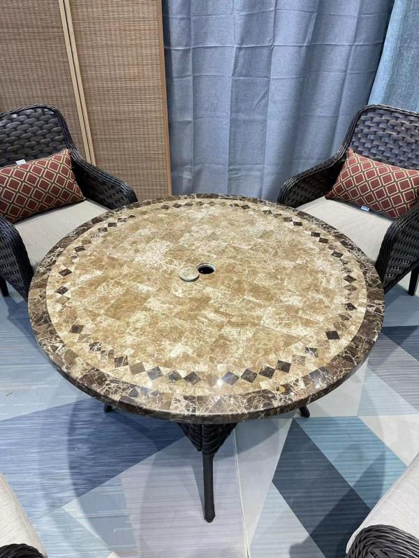 這套超級豪華的美式戶外一桌四椅如何