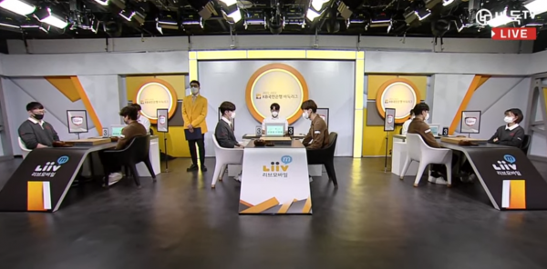 12.19圍棋賽事:龍星戰決賽首局辜梓豪勝,南雪軒杯曹承亞奪冠灑淚 12.19圍棋賽事:龍星戰決賽首局辜梓豪勝,南雪軒杯曹承亞奪冠灑淚