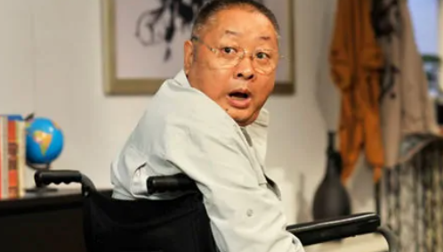 這6位明星,有的被騙錢有的被騙婚,一個比一個慘 這6位明星,有的被騙錢有的被騙婚,一個比一個慘