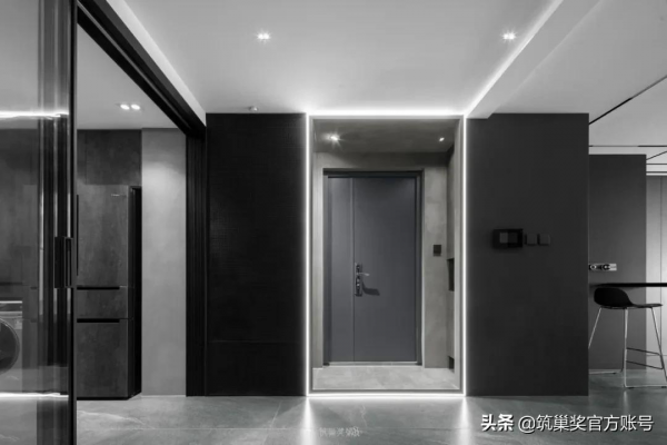 我就想把家設計成純黑色怎麼了？設計師：沒問題，安排