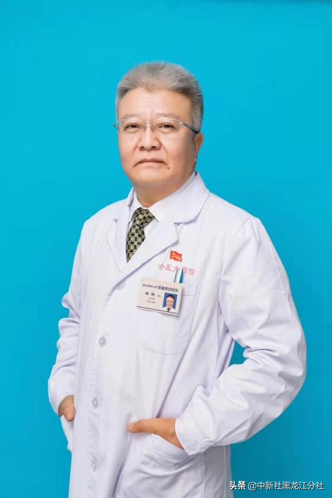 女孩臀部長巨瘤五年坐臥不安！哈醫大四院骨科專家為其成功“減負”