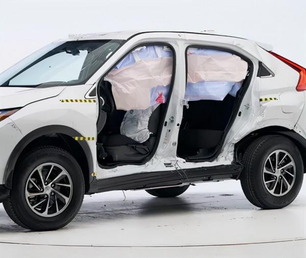 最新碰撞成績出爐：又一本田斷B柱，沃爾沃單項倒數第二