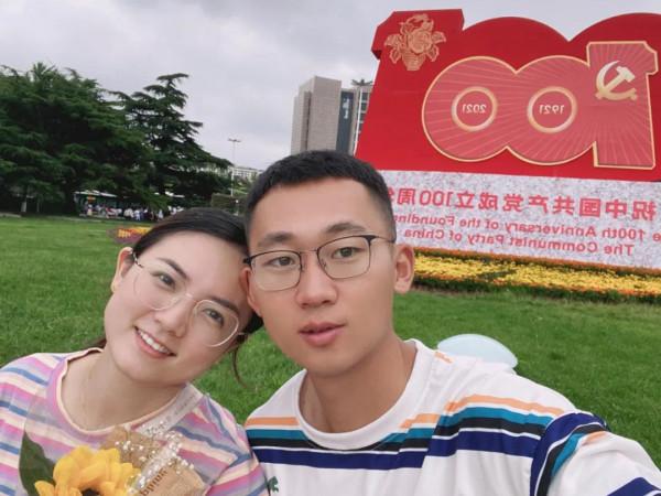 教師與軍人的愛情密碼:十年戀愛長跑終成眷屬 教師與軍人的愛情密碼:十年戀愛長跑終成眷屬