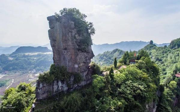 萬州人頭寨風景圖