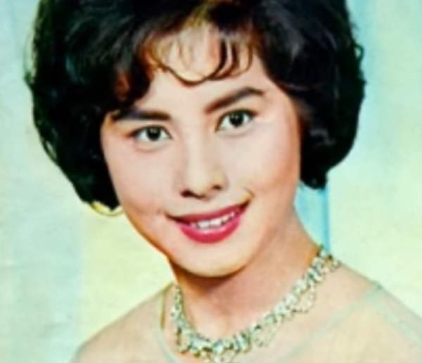 昔日紅星賀蘭被曝已去世2年，好友羅蘭證實死訊，坦言感到很心痛